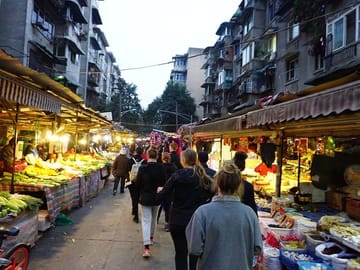 Chengdu Cooking Class with a Local Market Visit