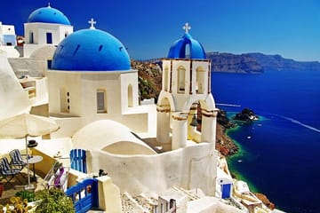 Round Trip Transfer to Oia from Your Location in Greece