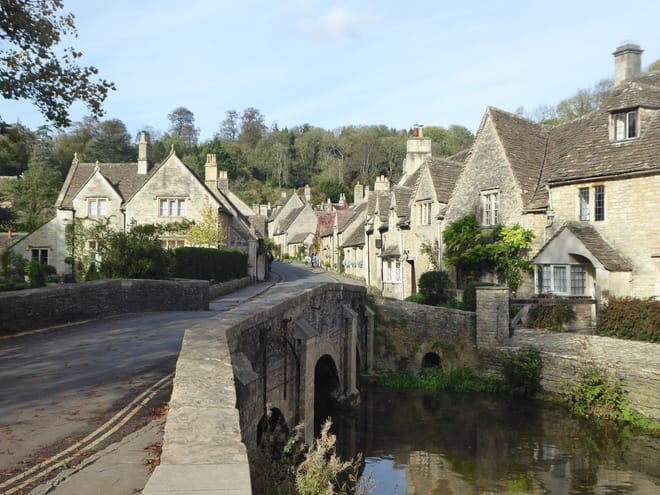 Lacock and Castle Combe with Cream Tea - Half Day Private Tour