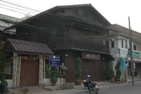 Monks Morning Almsgiving Tour – Traditional Food Offering 8