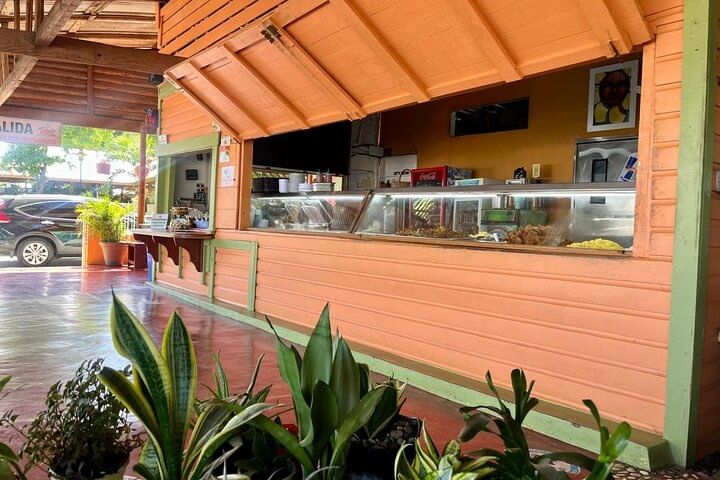 Dominican Lunch setting