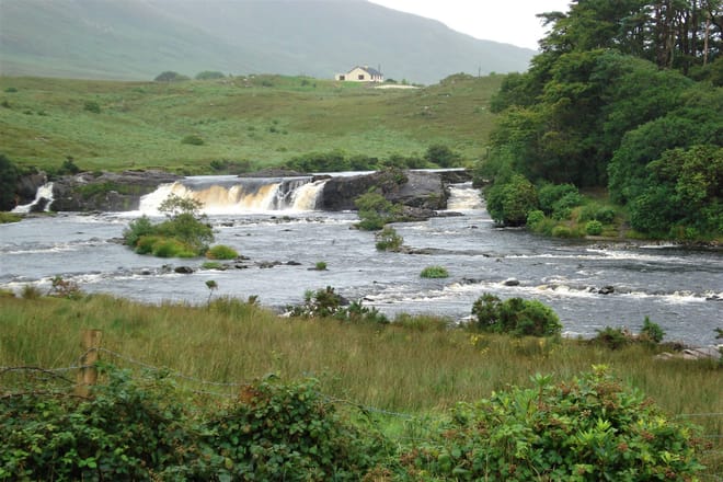 Salmon & sea trout fishing on the Erriff fishery. Mayo. Private guided. French/Eng. 4