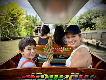 Floating Market and Railway Market Tour in Bangkok