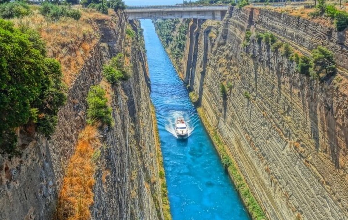Private Tour from Athens to Corinth Canal and Ancient Olympia