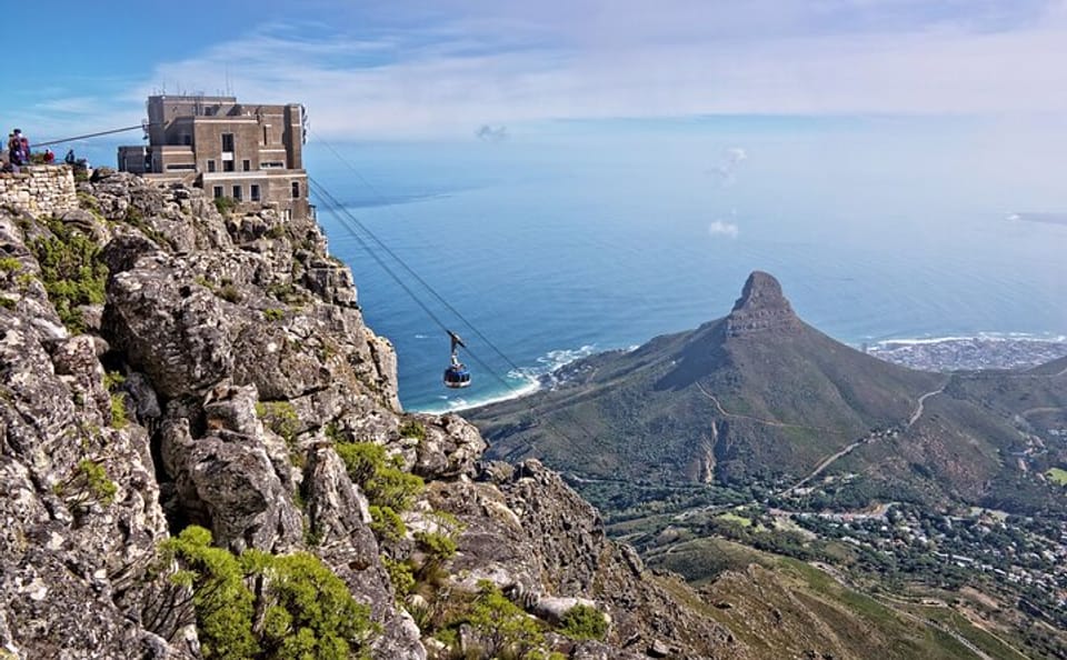 Full Day Shared Tour of Table Mountain and Cape Point