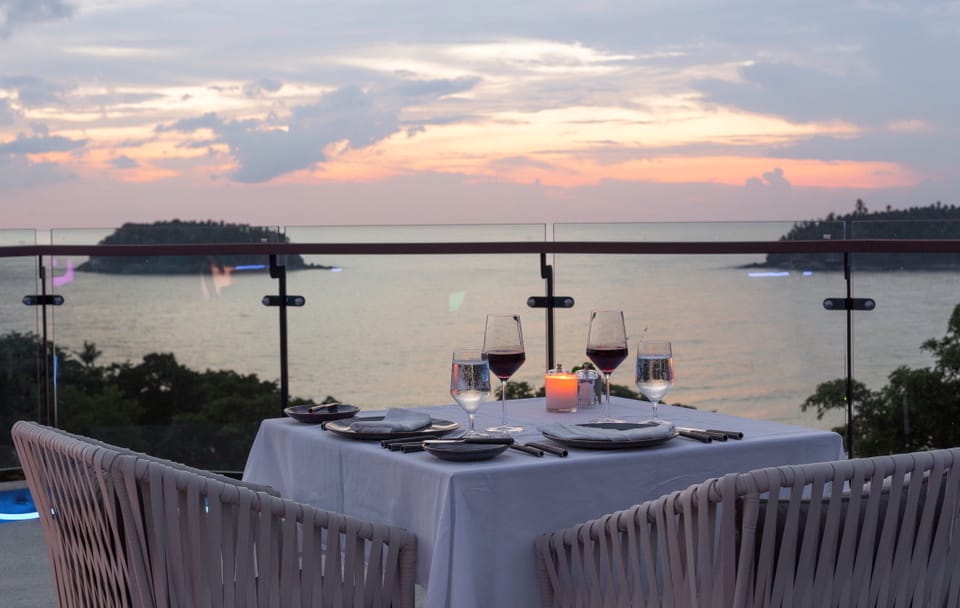 Twilight Stylish Sky Set Dinner – The SIS Kata Resort