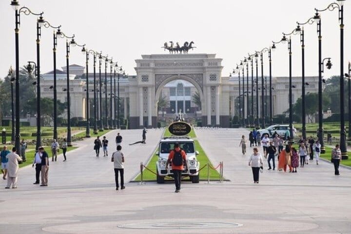 Dubai Sightseeing Your Way: Classic City Tour or Flexible Hop-On, Hop-Off Bus Pass