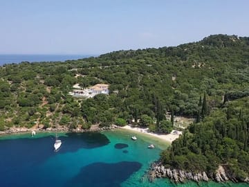 Ithaca Cruise with Swim Stops at Scenic Beaches in Sami