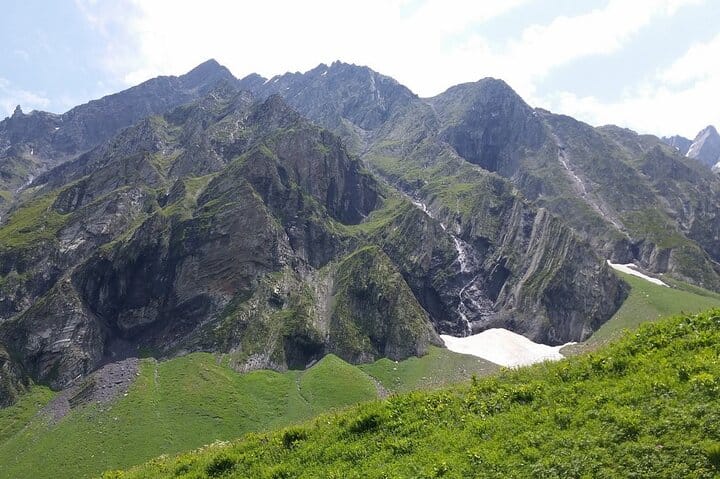 2 Days Private Tour to Shaori Lake and Khvanchkara Cellar in Racha 6