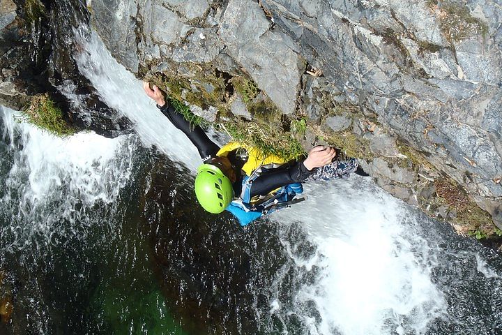 Shower Climbing/Shower Trekking/Canyoning　in Takayama (Half day tour)