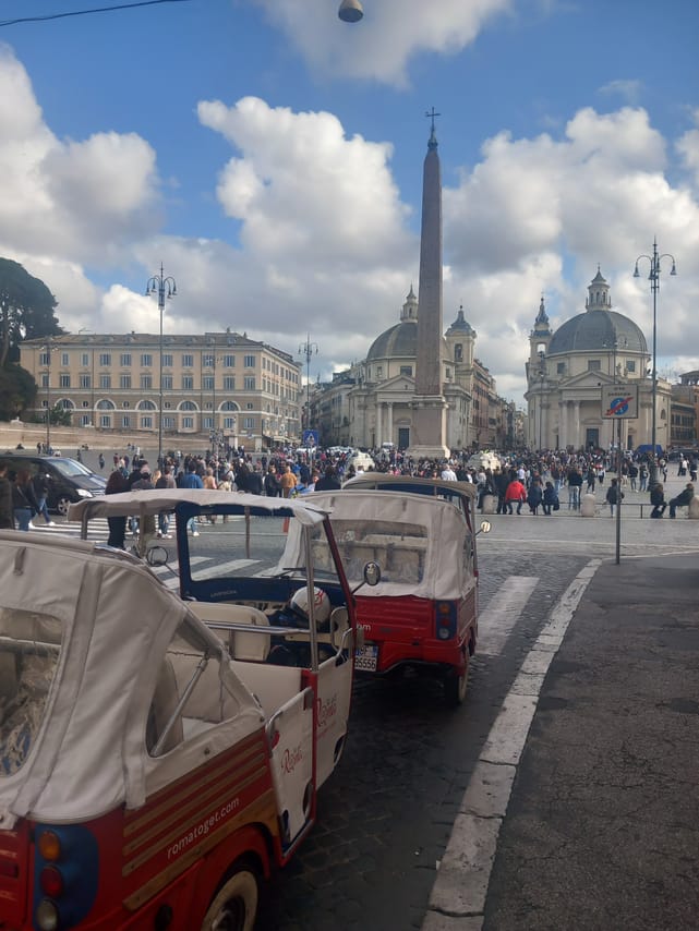 Seven Hills of Rome is the perfect way to discover Rome on board of the original ape calessino by Piaggio 8