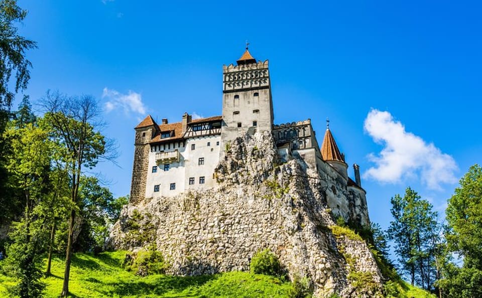 Peles Castle, Bran Castle, Brasov Day Trip from Bucharest