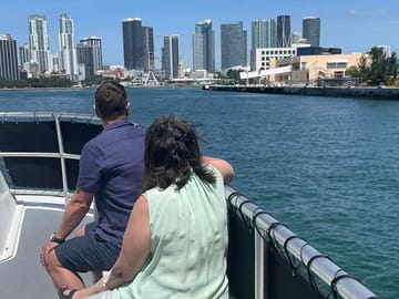 Cruise Tour around the Miami Bay with stoning views
