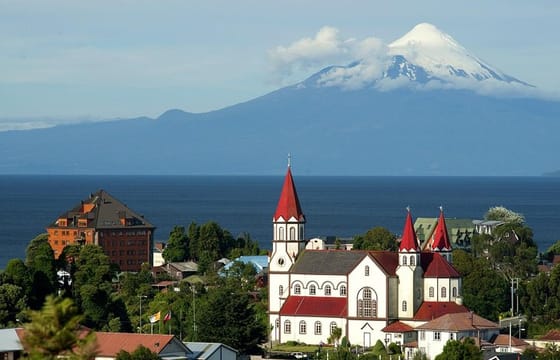 Premium Full Day Tour to Chiloe, visiting Castro and Dalcahue