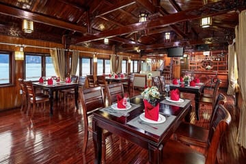 Cozy Bay Classic Cruise 2D1N from Hanoi by Expressway Transfer