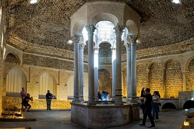 Girona & Dalí Museum tour – Cobblestone Road Barcelona