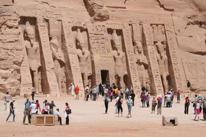 Aswan: Day Tour to Abu Simbel from Aswan by Private Car