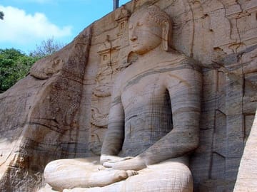 Anuradhapura-And-Aukana-All-Inclusive-Day-Tour-From-Polonnaruwa-3