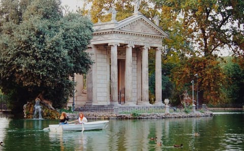 Professional Photoshoot at Villa Borghese Garden in Rome