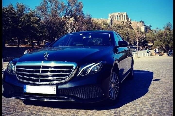 Private Transfers From Athens To Port of Kyllini 3