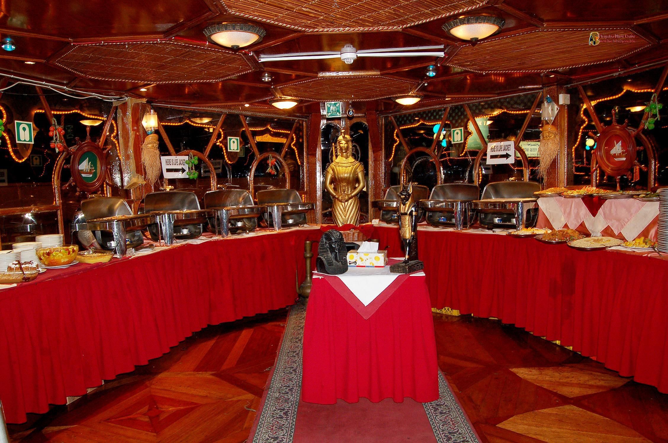 Dubai Canal Dinner Cruise (new) with Daytur