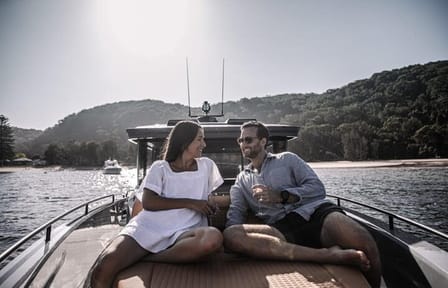 Private 5-Hour Yacht Cruise to Agia Anna Beach in Mykonos
