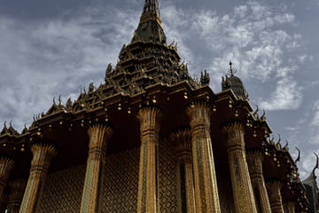 Bangkok’s Grand Palace & Wat Phra Kaew Guided Tour.