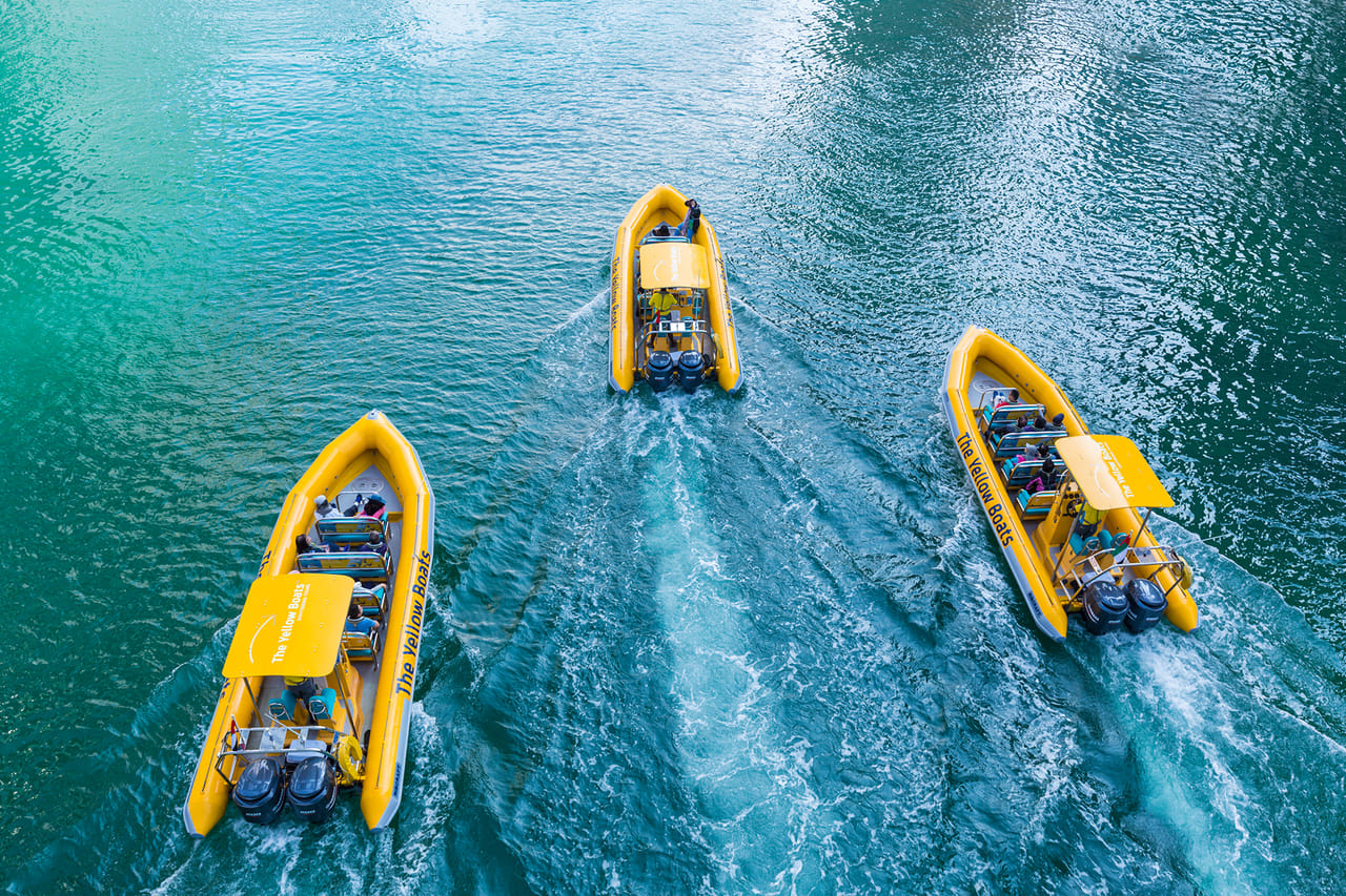 the yellow boats dubai marina