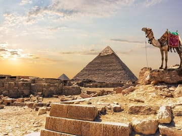 Giza Pyramids VIP Tour by Golf Cart with Expert Guide