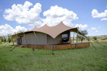 Luxury Tent Experience in Anantya Serengeti, Tanzania