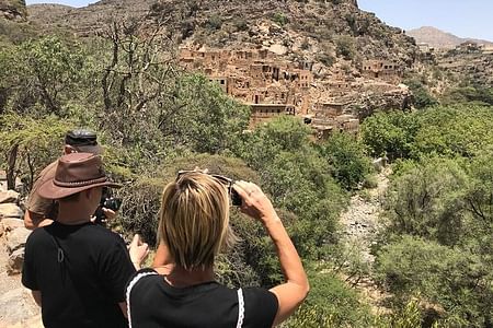 Explore Nizwa, Jabal Akhdar & Birkat Al Moz: A Private Tour of Oman's Hidden Gems