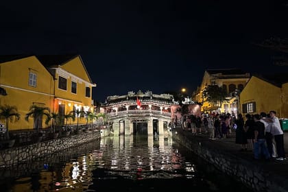 Entry Ticket: 45 minutes Traditional Boat trip on Hoai River