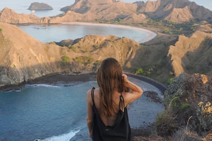 Labuan Bajo – Komodo multi day tour Using Luxury Pinishi Boat