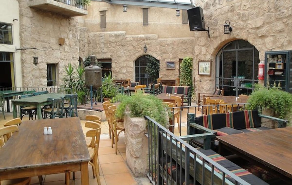 Private Madaba Haret Jdoudna Restaurant Lunch or Dinner from Amman