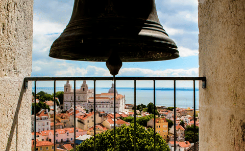 Private Lisbon Tour with Monuments and Fado Dinner