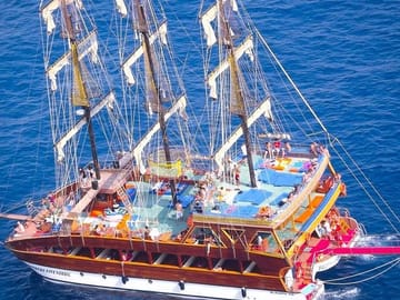 Alanya Catamaran Boat Tour with Lunch and Soft Drinks
