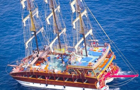 Alanya Catamaran Boat Tour with Lunch and Soft Drinks