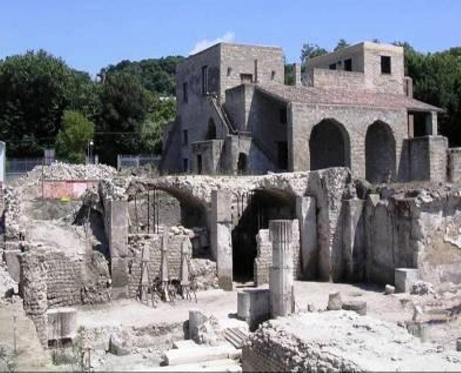 Private Tour from Naples to Phlegrean Fields, Pozzuoli, and Cuma 3