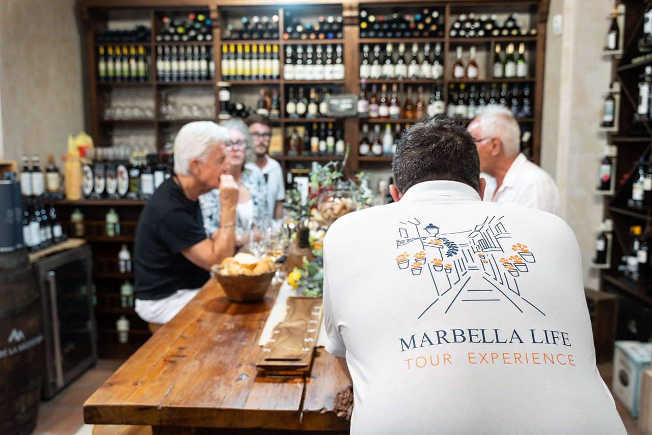 City Walk + Wine and Olive Oil tasting 10