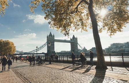 Photoshoot Experience at Tower Bridge in London