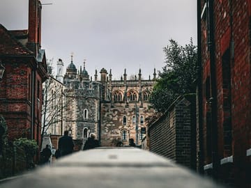 Full-Day Cultural Tour of Dublin's Historic Landmarks