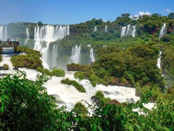10-Day Adventure Tour of Buenos Aires, Iguazu Falls & Patagonia
