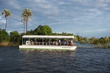 4-Day Victoria Falls and Chobe National Park Safari Tour
