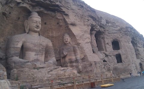 Explore Datong's Yungang Grottoes and Hanging Monastery