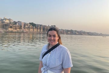 Full Day Cultural Tour of Varanasi and Agra Highlights