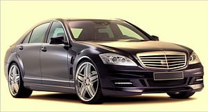 Private Chauffeured Minivan at Your Disposal in London