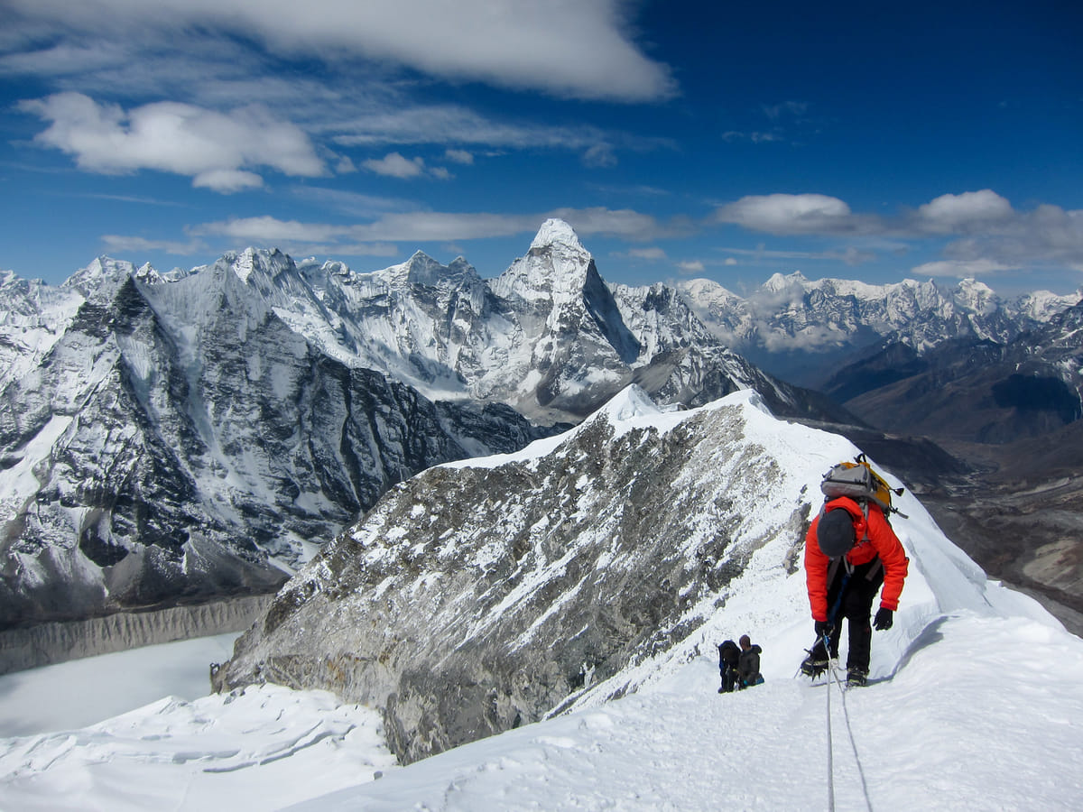 19 Days Mera Peak Climbing & Expedition – One Life-Changing Himalayan Adventure