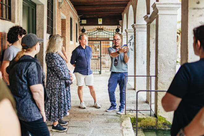 Venice by Night: Highlights & Hidden Gems Tour 10