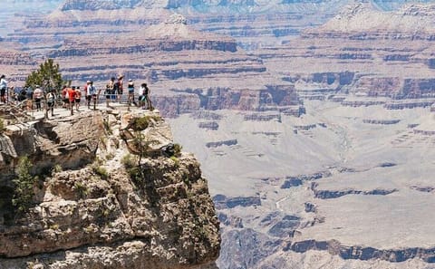 Small-Group Full Day Tour from Phoenix to Sedona and Grand Canyon