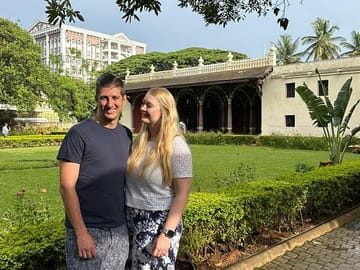Bengaluru to Cochin: Temples and Backwaters Tour